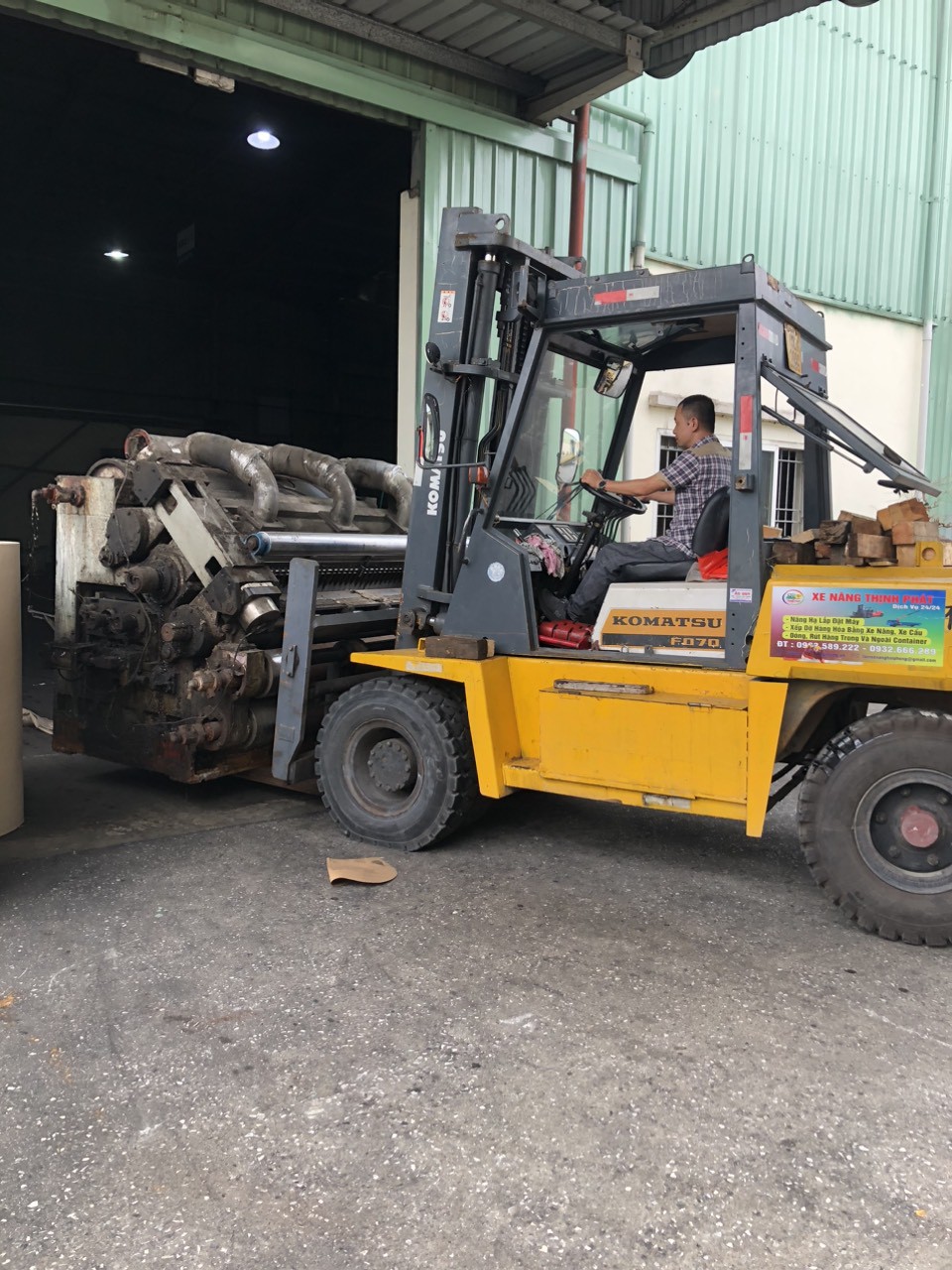 Lắp đặt thiết bị công nghiệp