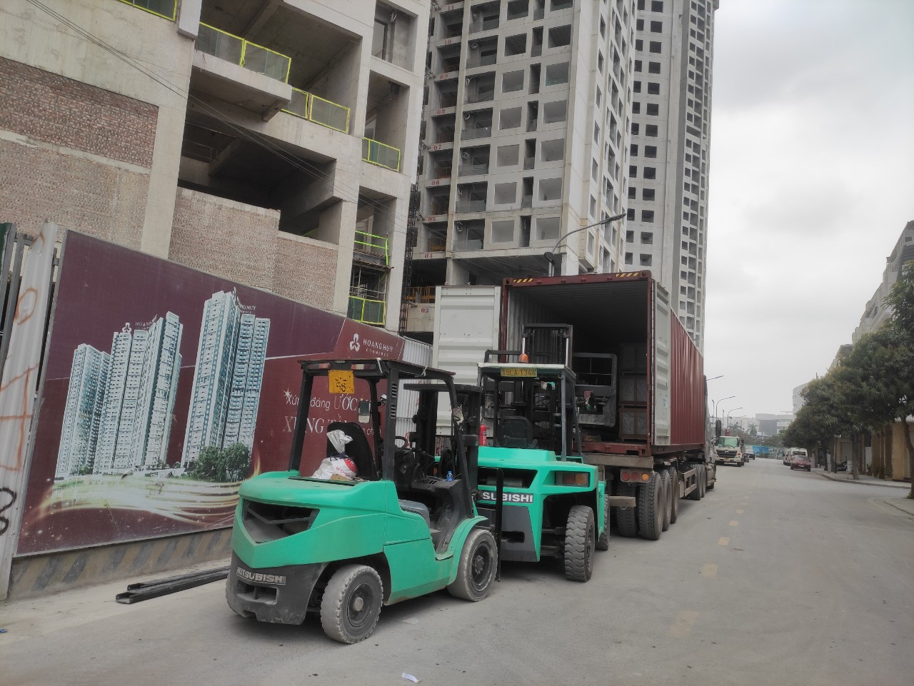 Cho thuê xe nâng hàng tại KCN Tràng Duệ Hải Phòng